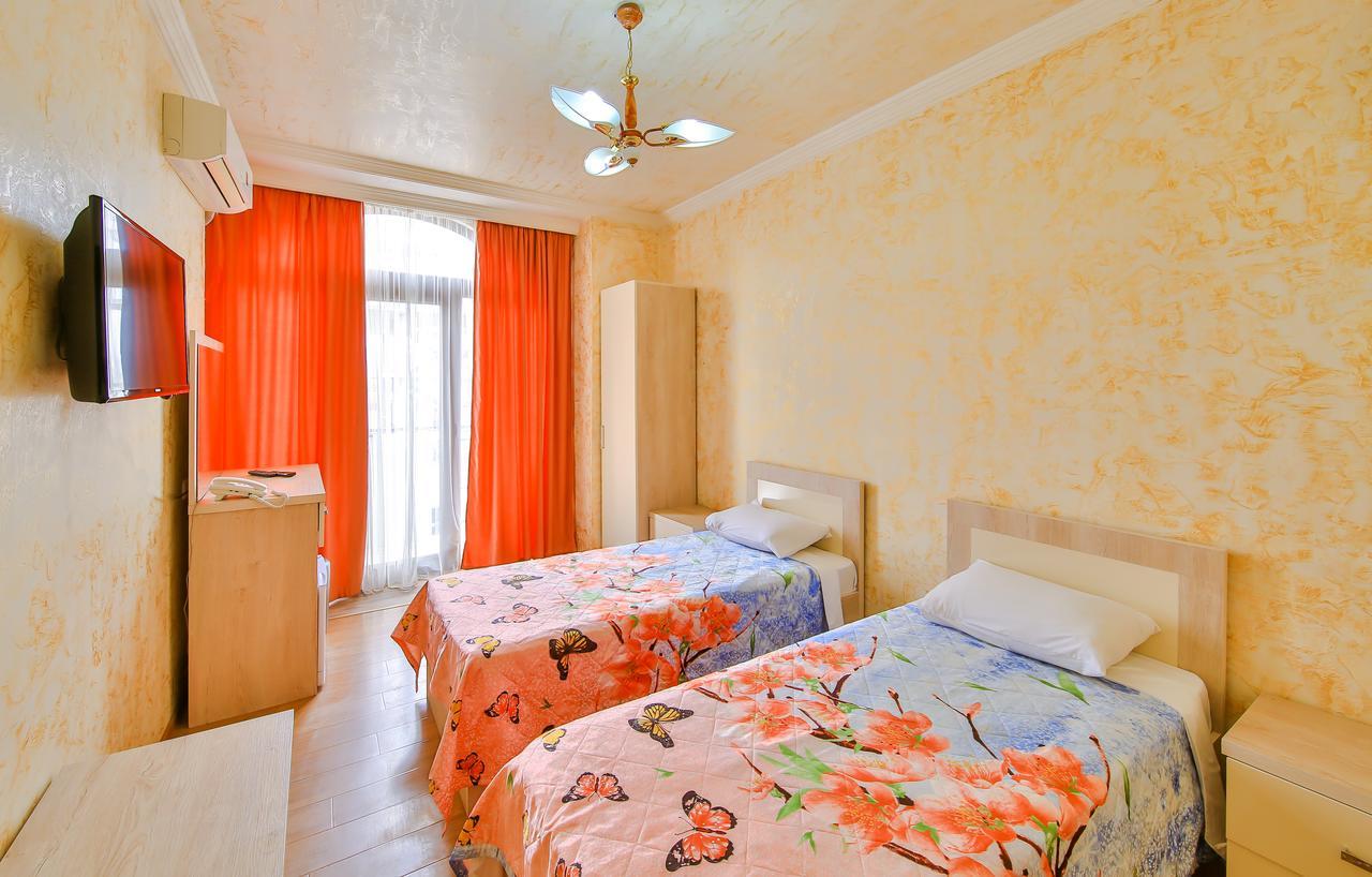Royal Hotel Batumi Exterior photo